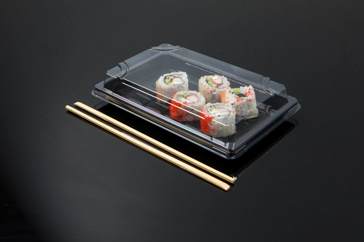 Medium Sushi Container with Black Base and Clear PET Lid - Paketoje