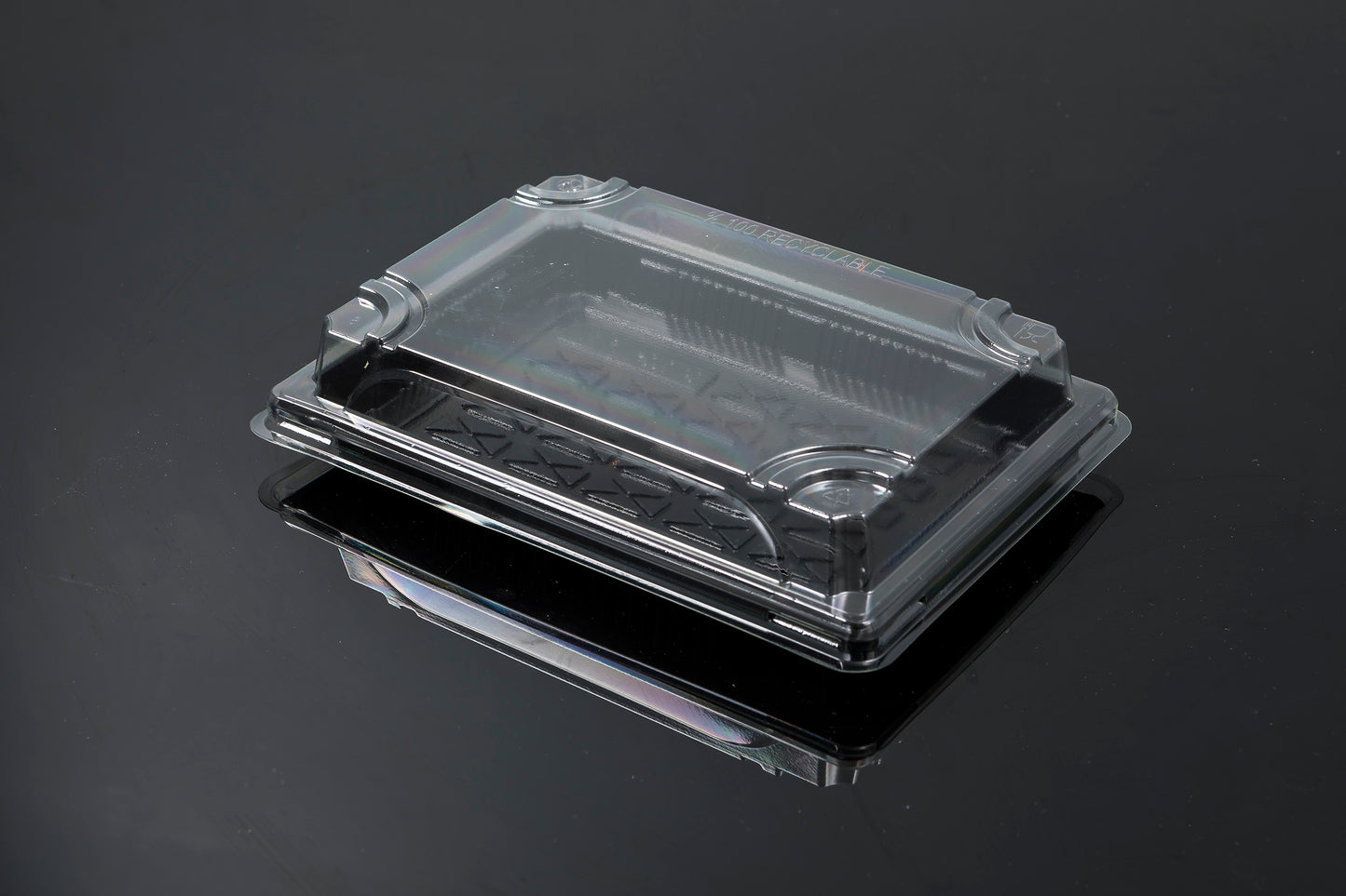 Medium Sushi Container with Black Base and Clear PET Lid - Paketoje